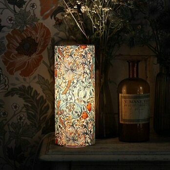 Lampe Golden Lily M allume (Photo @aude.jolijour)